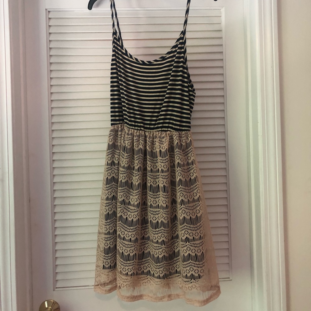 Lace dress